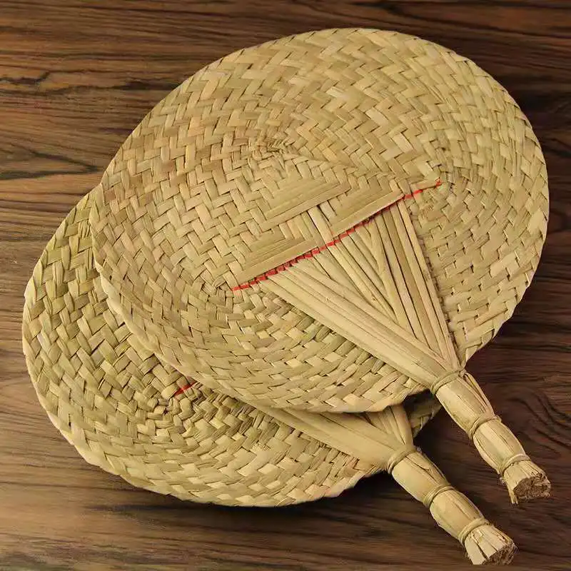 natural style chinese hand craft cattail leaf fan from factory