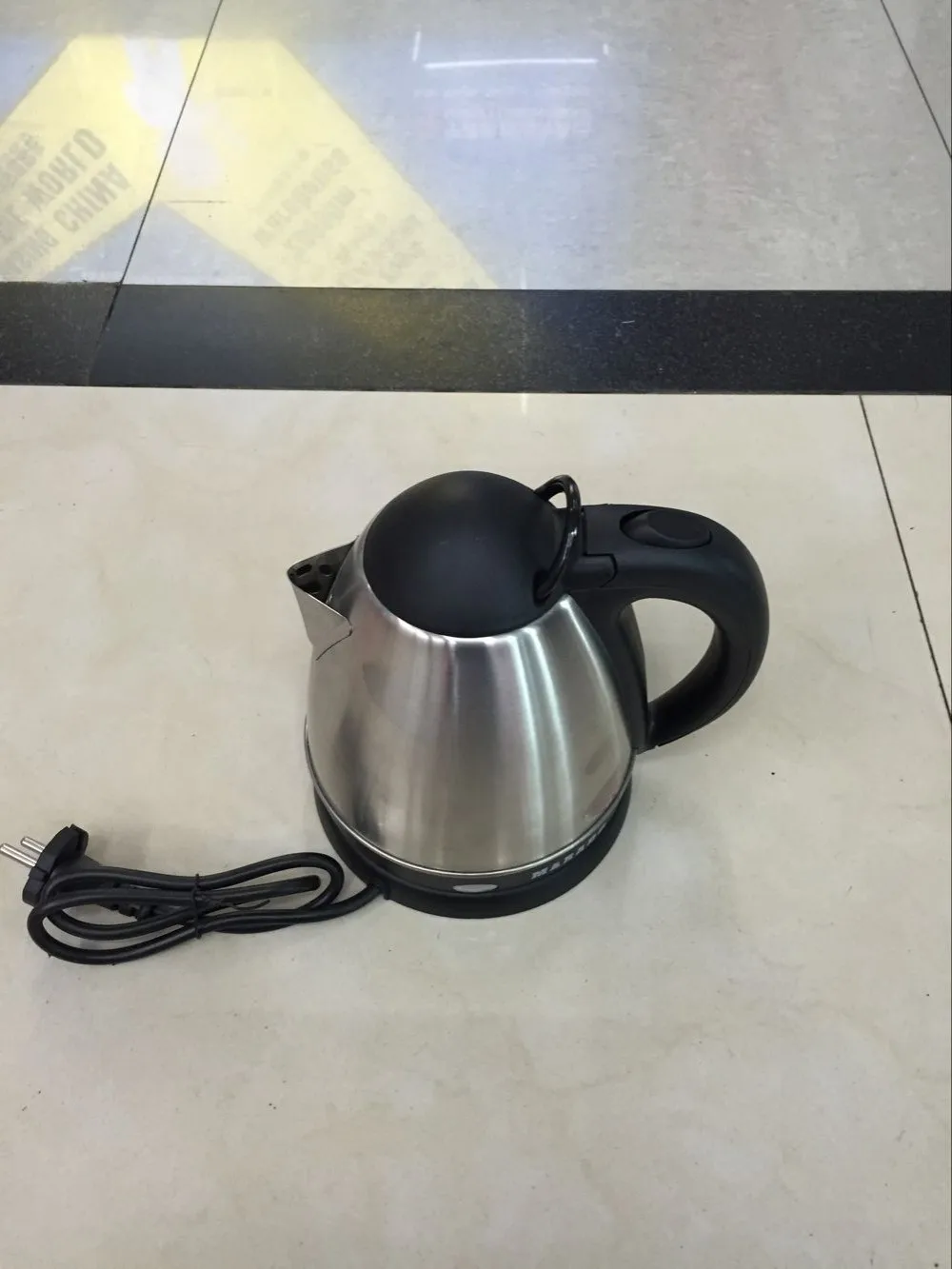Portable Electric Kettle Small Size 1.2l Capacity Hotel Cordless