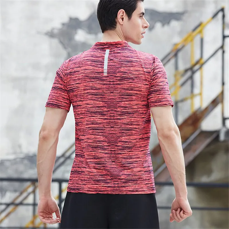 mens athletic fit tshirts