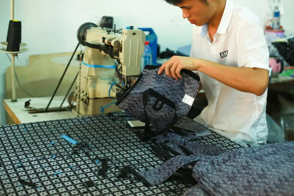 Ningbo High Quality Dog Car Harness Dog Car Seat Belt