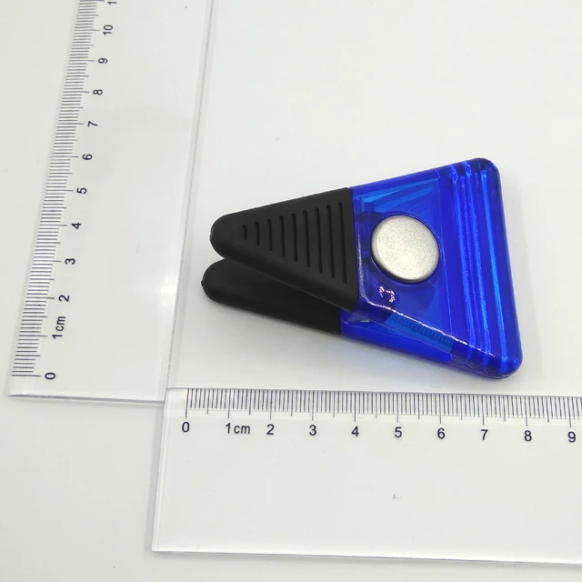 triangle magnet paper clip