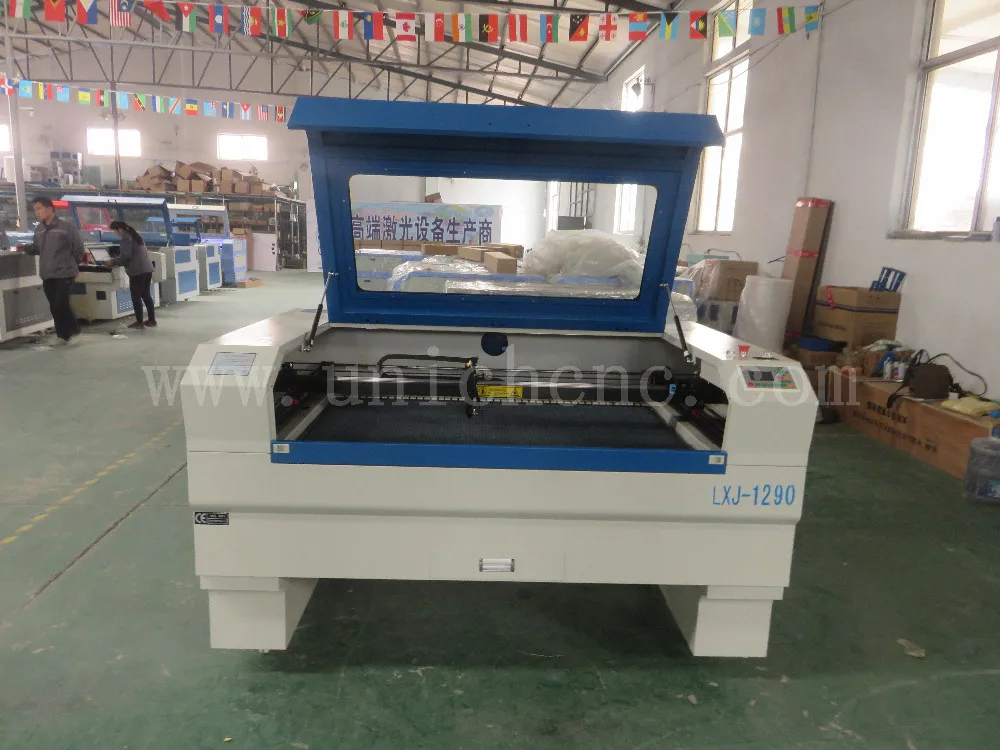 competitive price co2 laser cutting machine/3d laser glass engraving machine