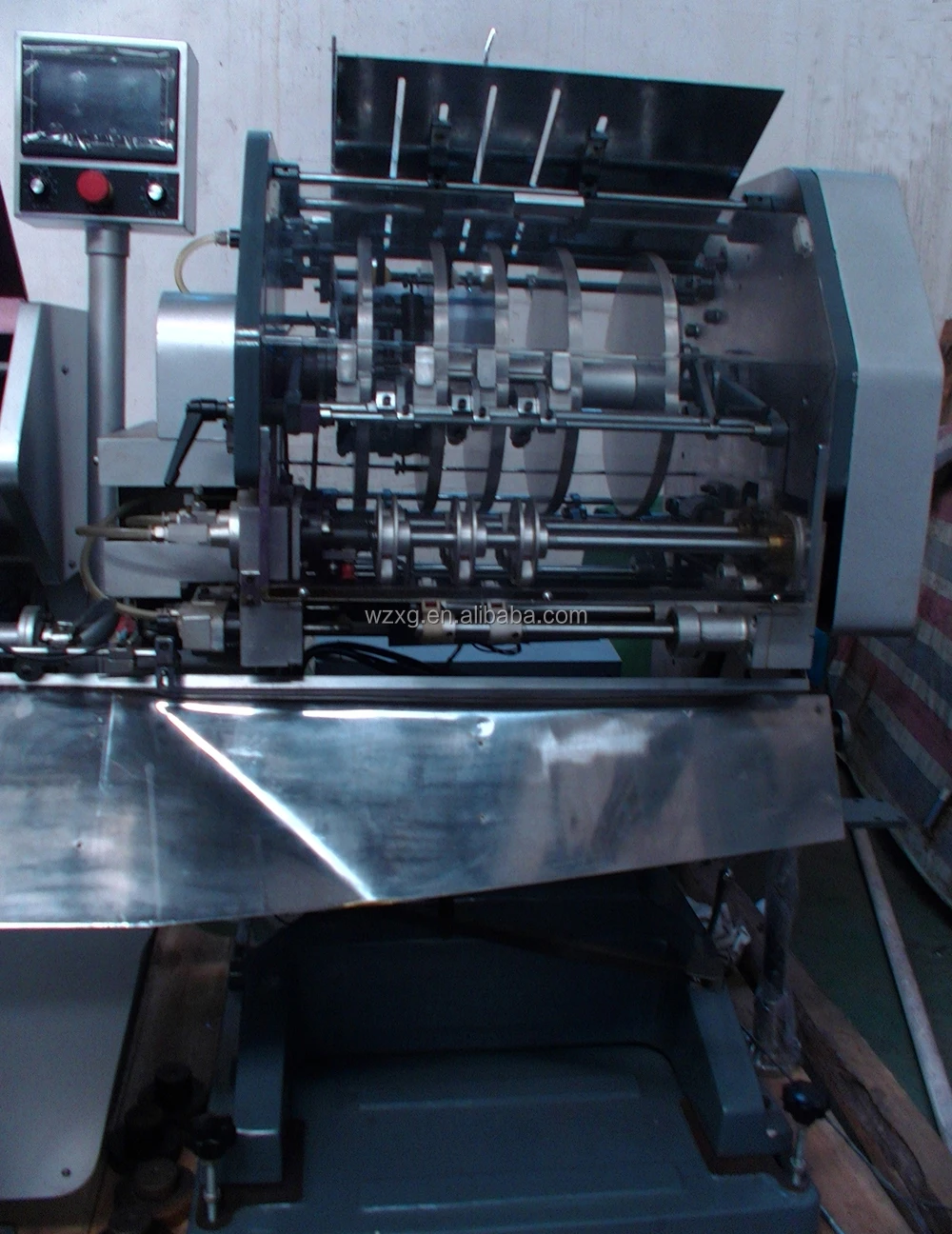 全自动锁线机的杂志