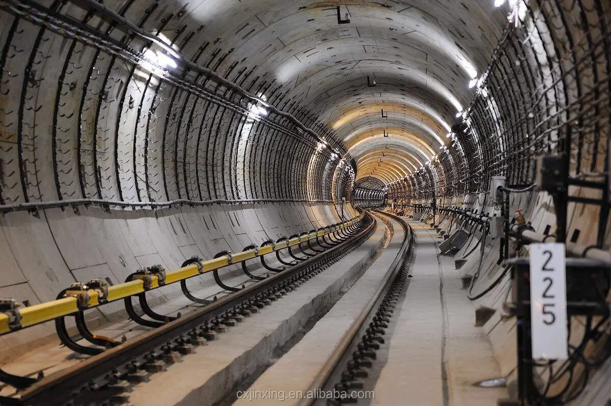 Станция приаргунск забайкальский край. Самый большой перегон. Перегон текстильщики волгоградский проспект. Обделка тоннеля метрополитена. Оборотный тупик за станцией щелковская.