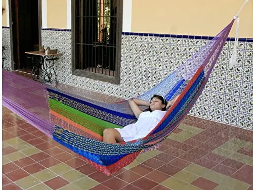 Sunnydaze Portable Mayan Hammock Hand-Woven, Jumbo Size, 770 Pound Capacity, Multi-Color