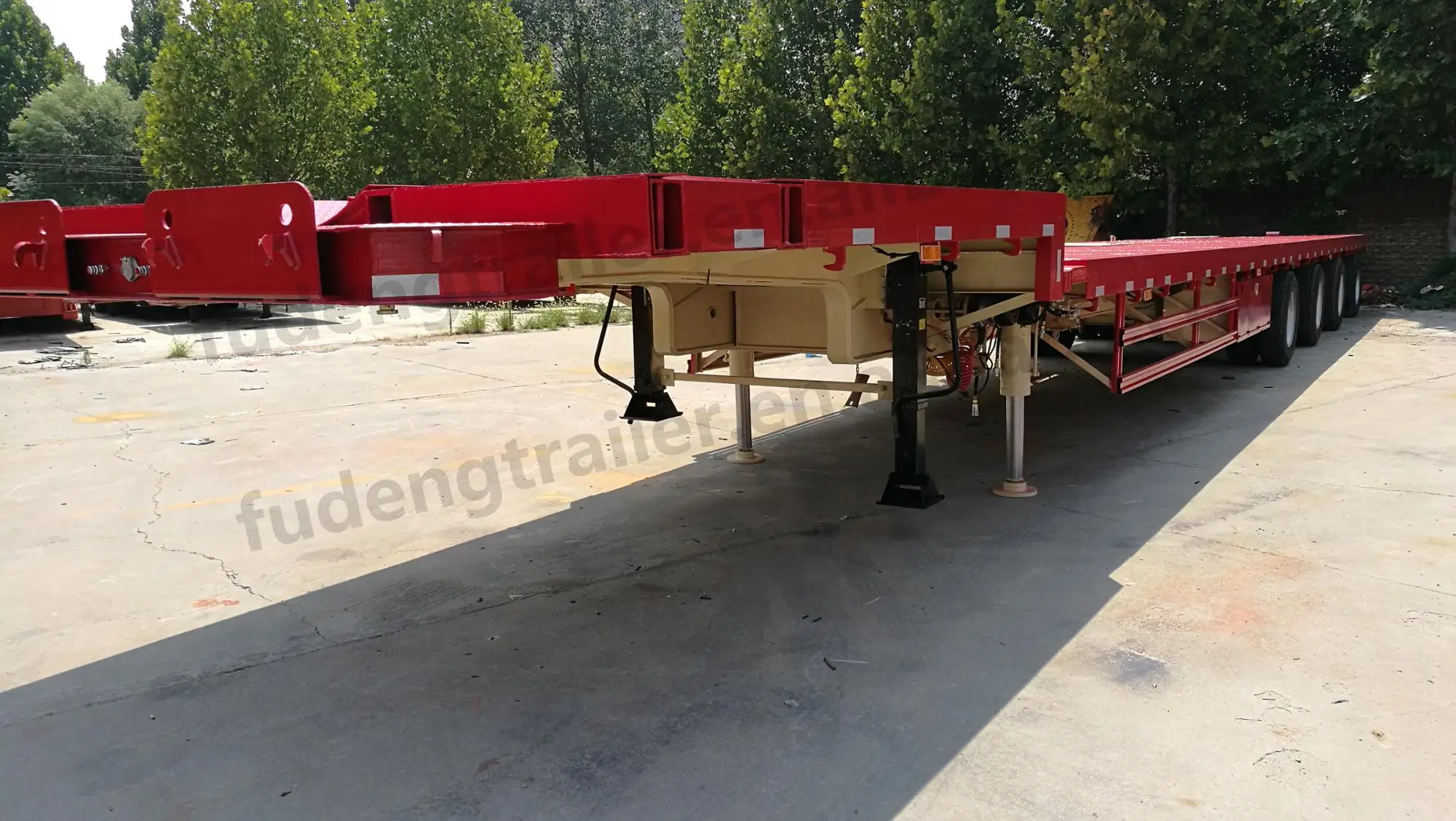 High Quality 4 Axles 100tons Heavy Capacity Lowbed Semi Trailer Wind