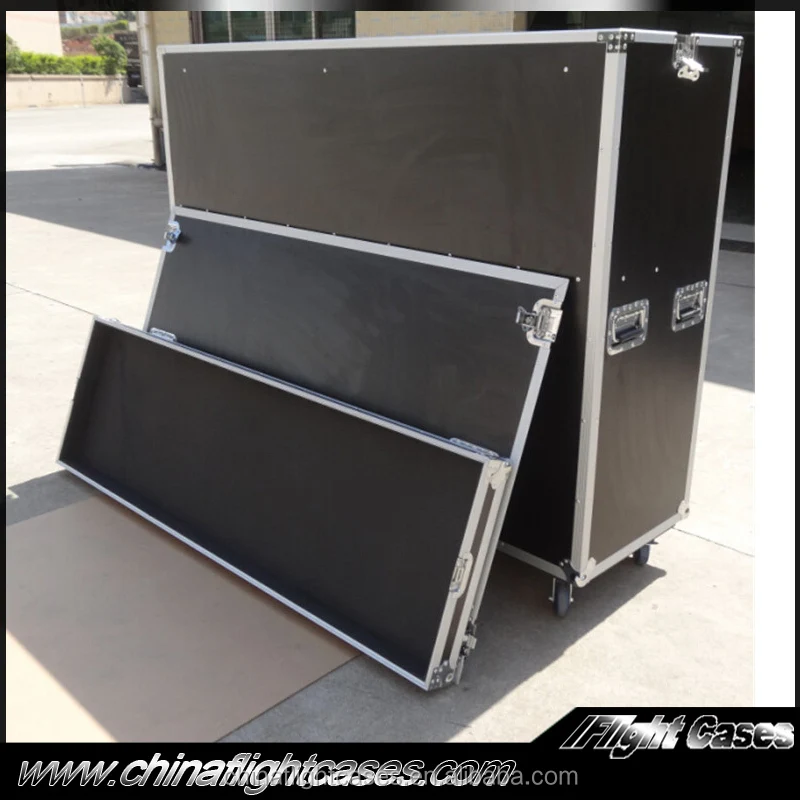 Classic Multiple Guitar Road Tour Case With Wheels And Cable Storage
