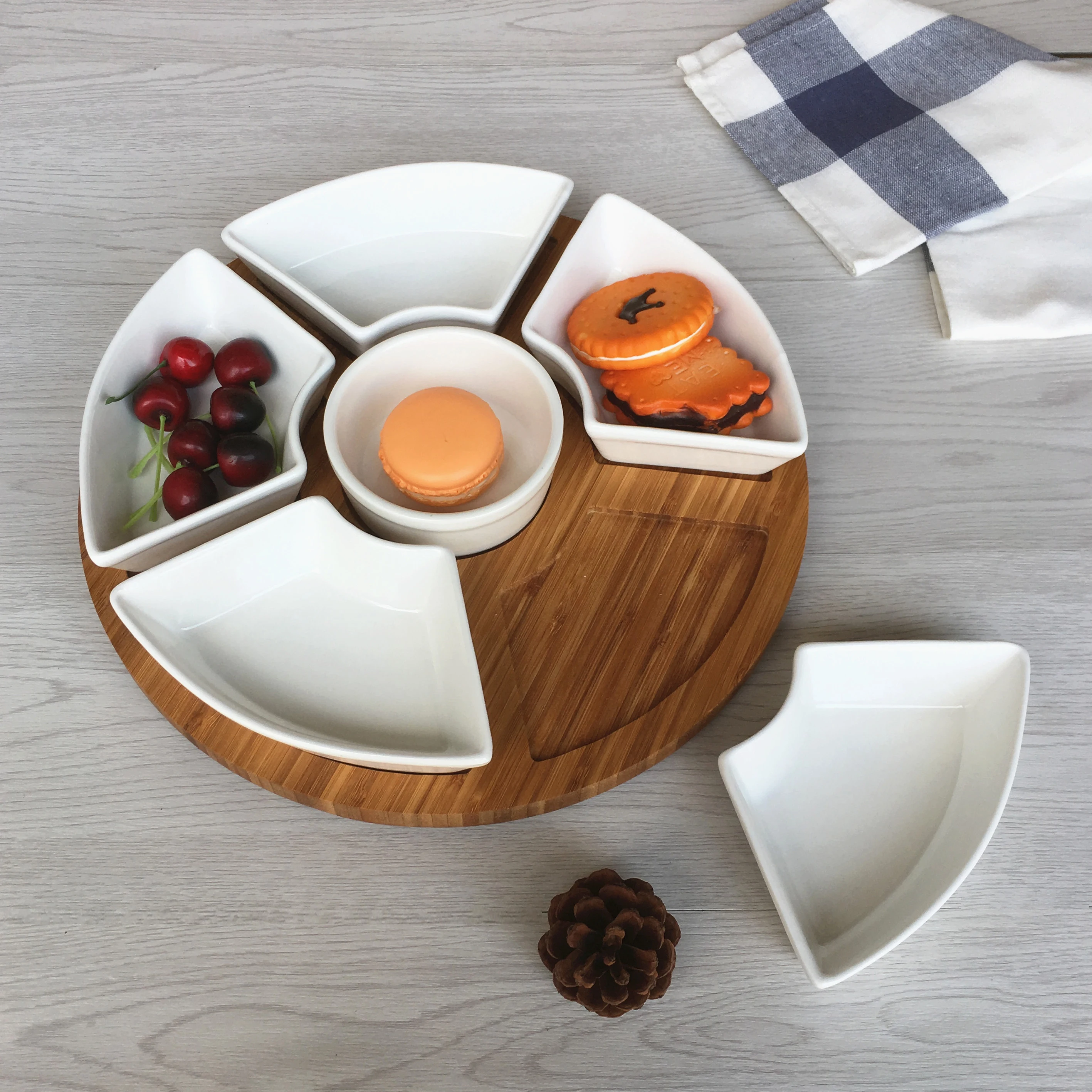 Popular design round shape compartment snack tapas ceramic snack serving dish set with lazy susan