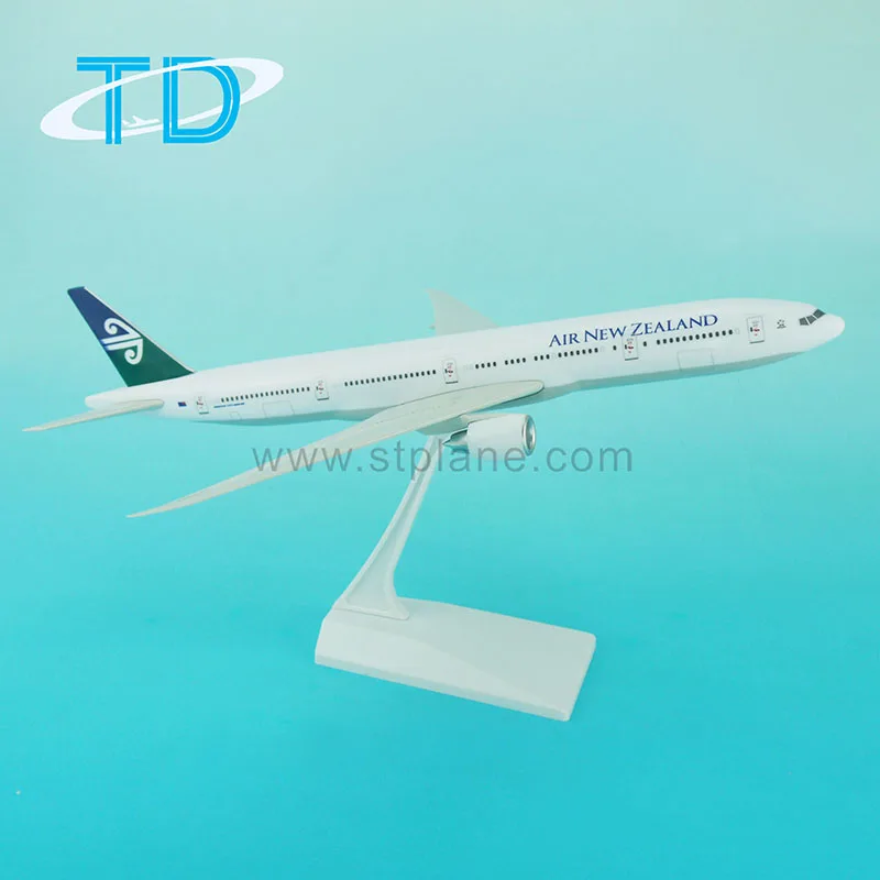 Air New Zealand Boeing 777-300ER 1:200 scale model plane replica 777 aircraft