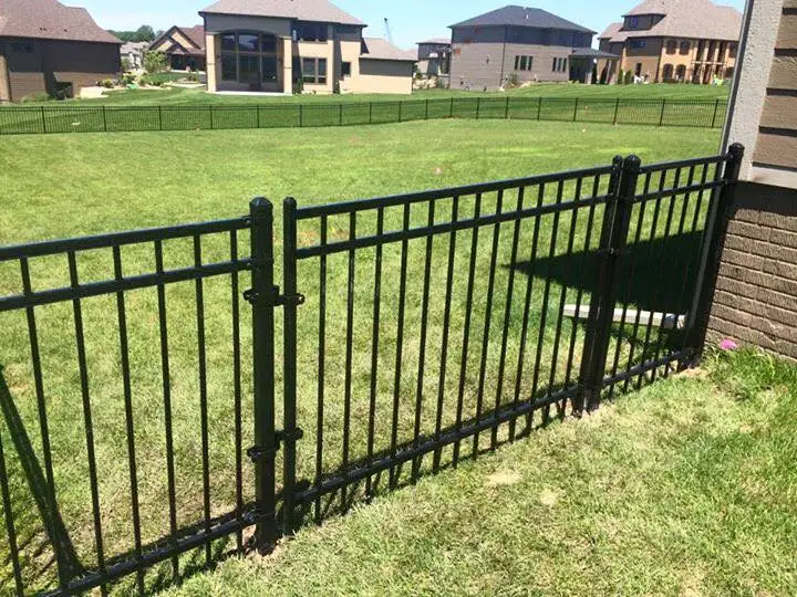 Alibaba Best seller cheap used wrought iron gates/wrought iron fence/steel fance(factorary)