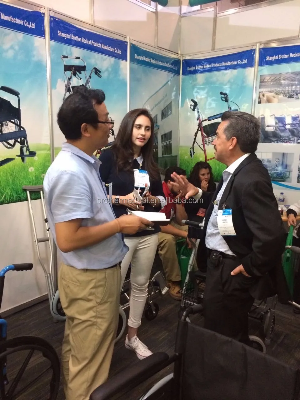 Raised Toilet Seat With Armrest,Elevated Toilet Seat,Detachable,For