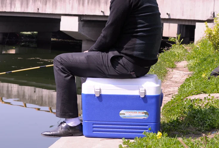 80L Ice cooler box .png