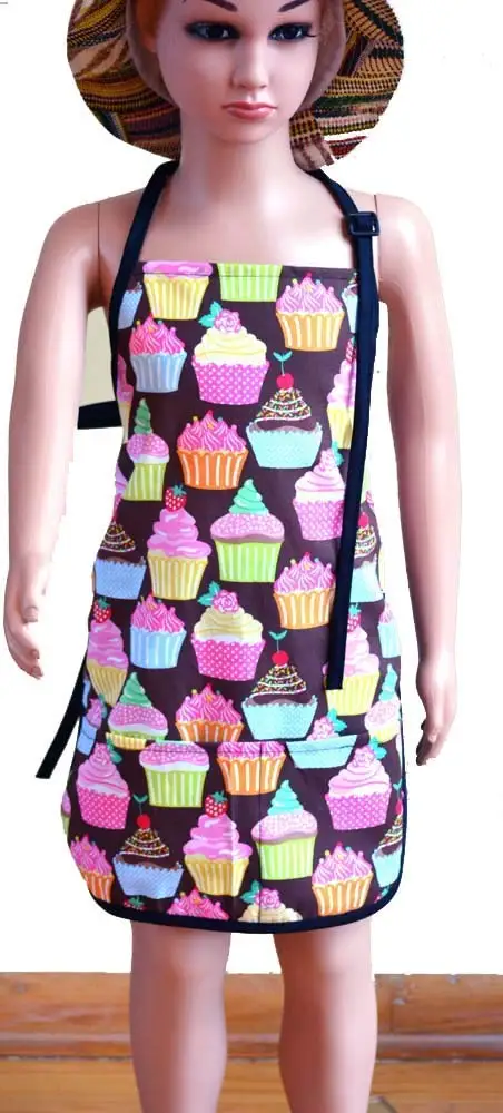 Waverly 4-Piece Tan /& Cream Patterned Apron and Kitchen Towel Hostess Set
