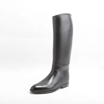 bota de andar a cavalo