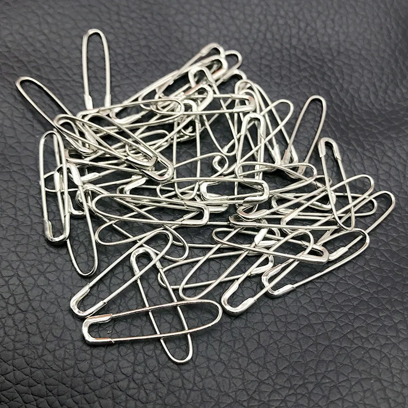 U shaped safety pin 1.jpg