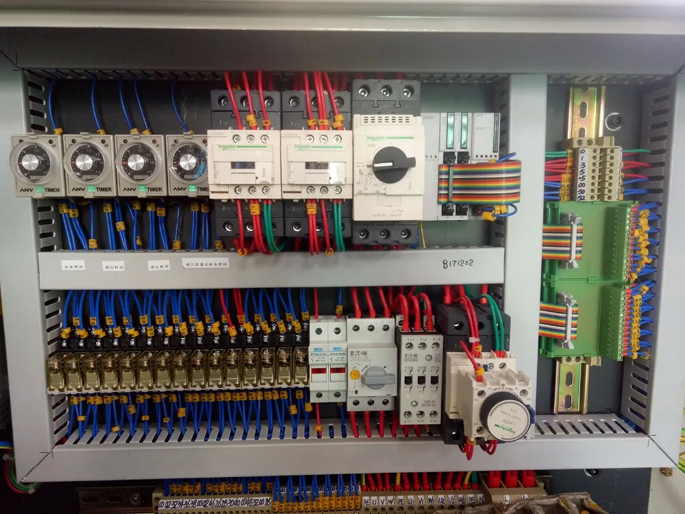 200tons Stainless Steel Vacuum Flask Water Bulging Hydroforming Bottle