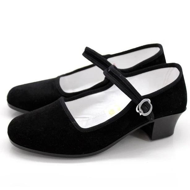 stylish shoes for older women