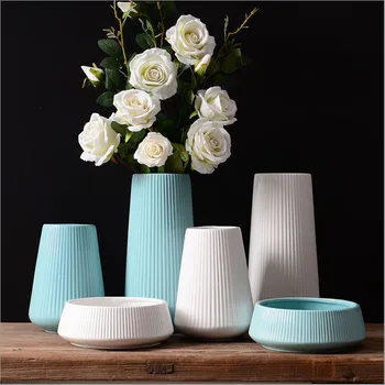 Elegant White And Blue Ceramic Types Of Flower Vase For Home Decor