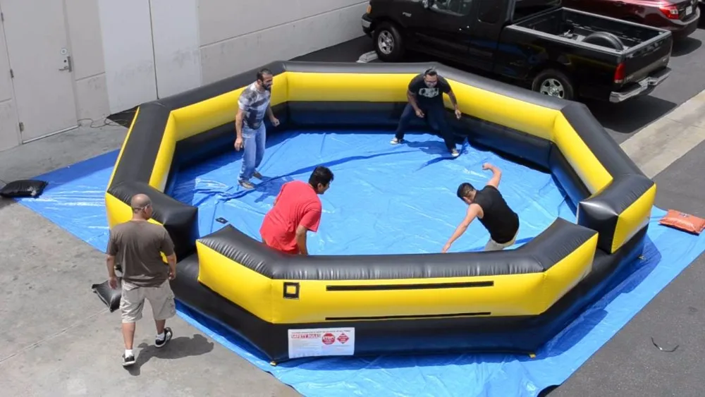 Funny interactive game competitive sport inflatable dodge pit
