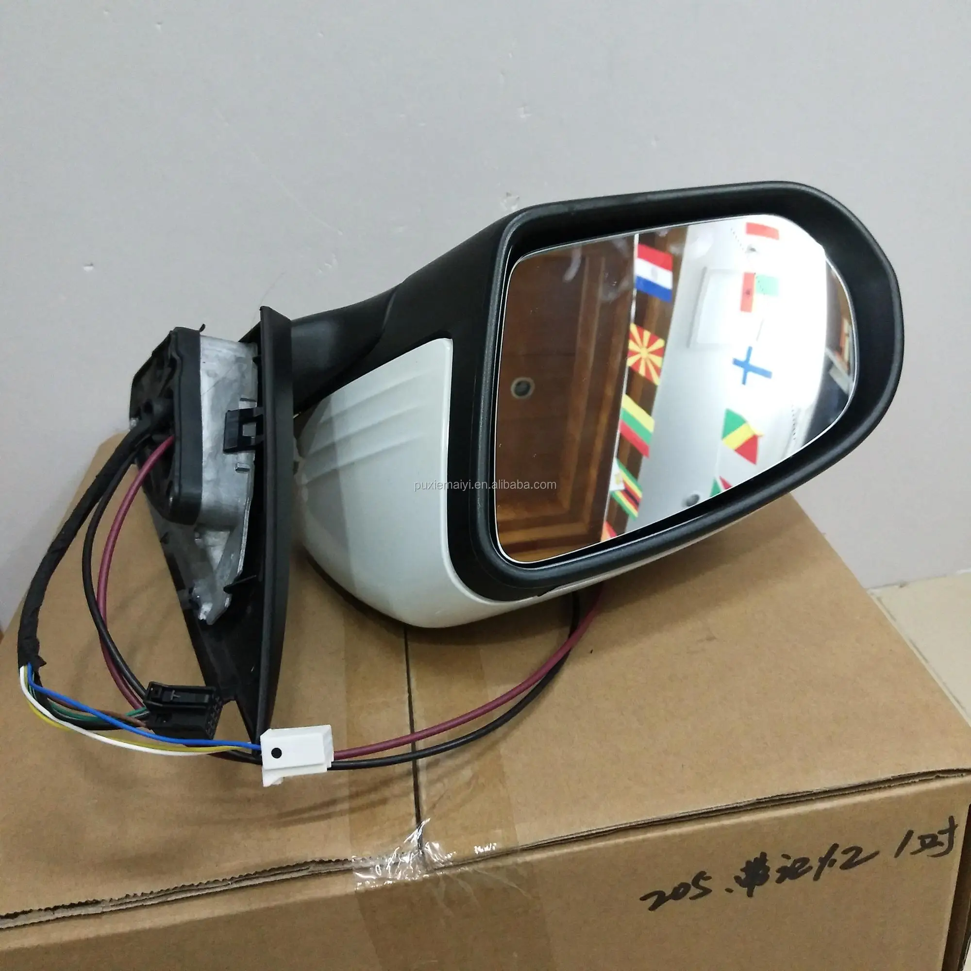 W205 Custom Car Side Mirror,Left And Right Rearview Hight Mirror For