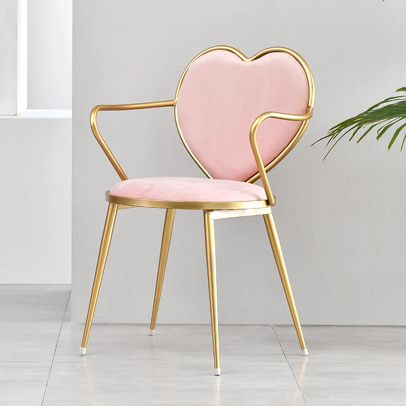 2020 Hot sell Heart Shape Gold Metal Frame Restaurant Dining Chair Soft Eatery dining chair coffee shop chair