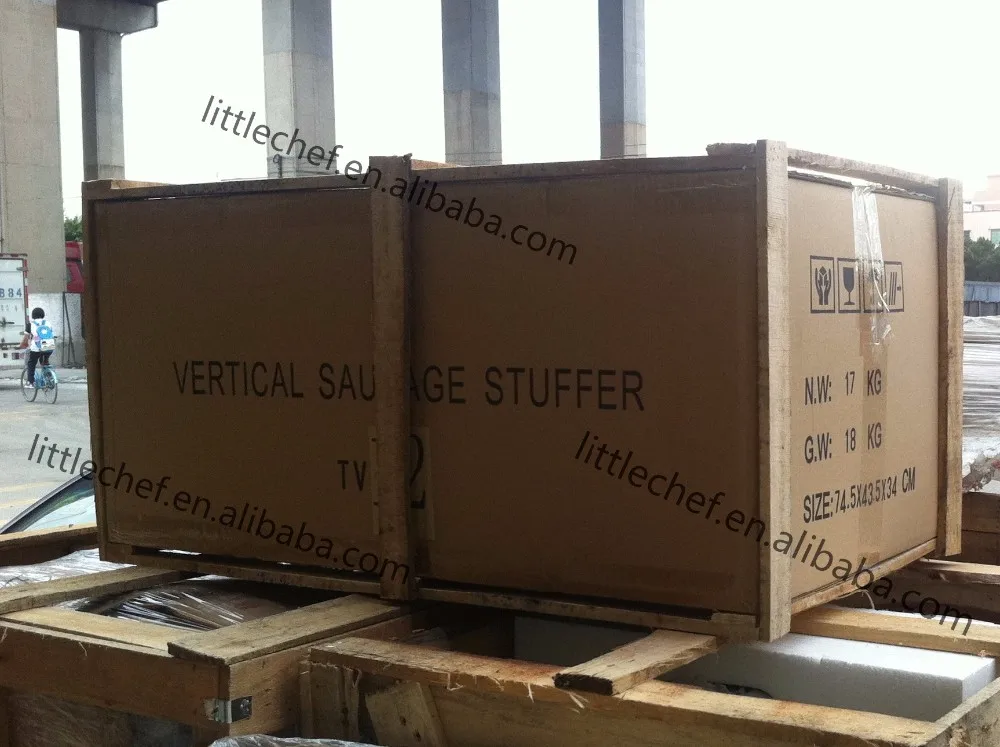 packing of sausage stuffer