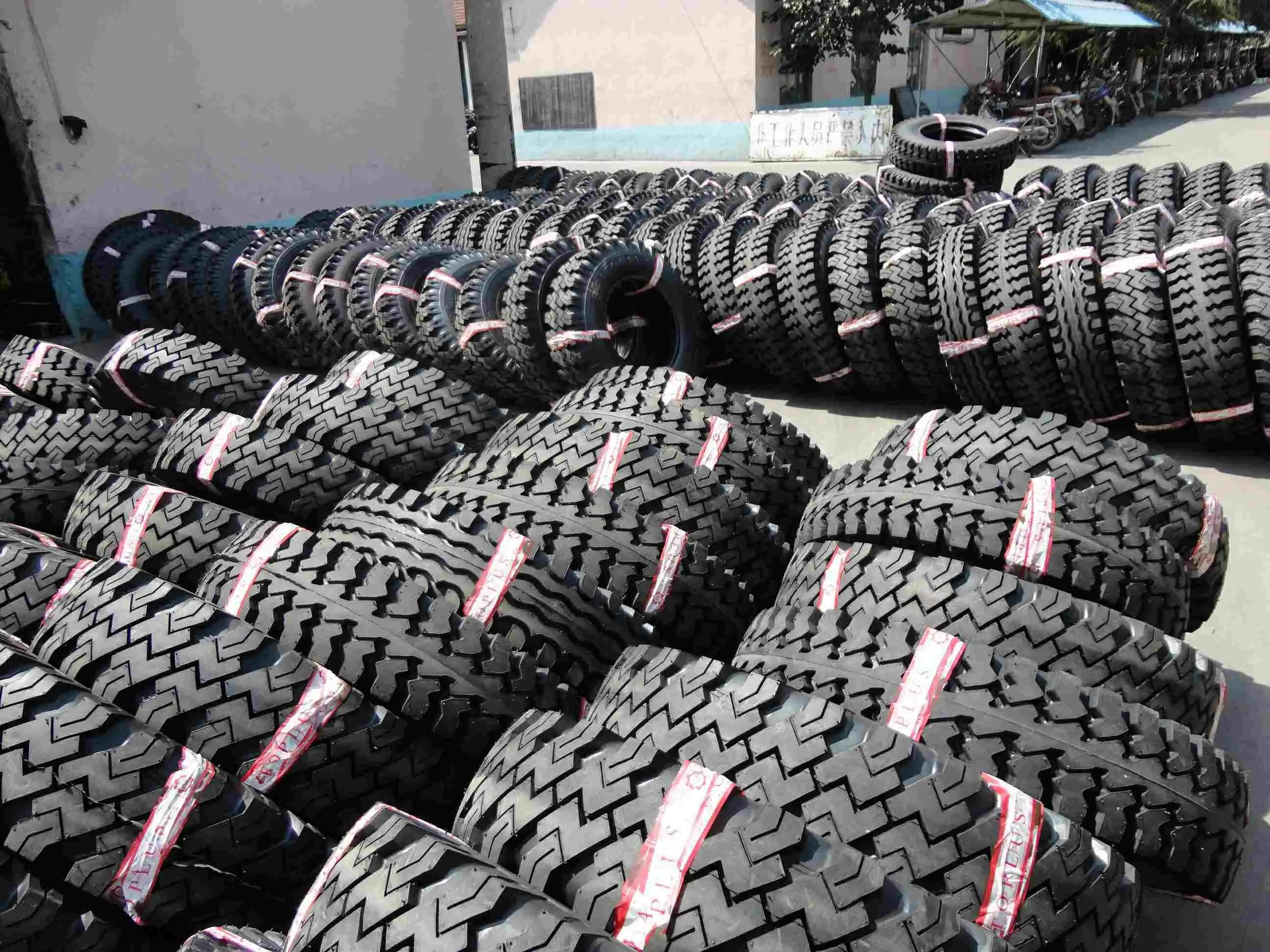 Light Truck Tires 7.0015,7.5016,8.2516 15 Inch 16 Inch Truck Tires