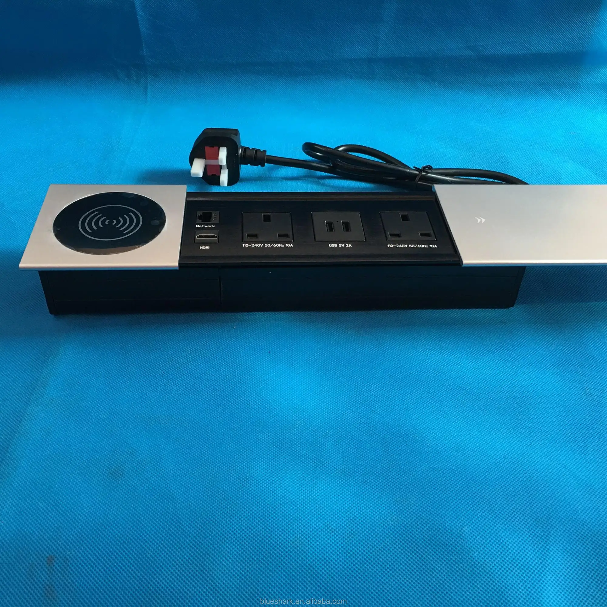 Aluminum Uk Power Plug Wireless Charger Sliding Tabletop Connection
