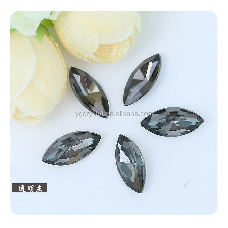 
Crystal garment beads NAVETTES shape 824 
