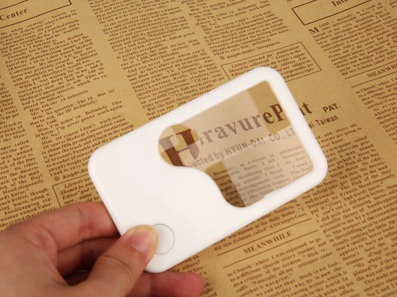 Card Size LED Lighted 3x/6x Bifocal Magnifier, Credit Card Light Magnifier with Fresnel Lens