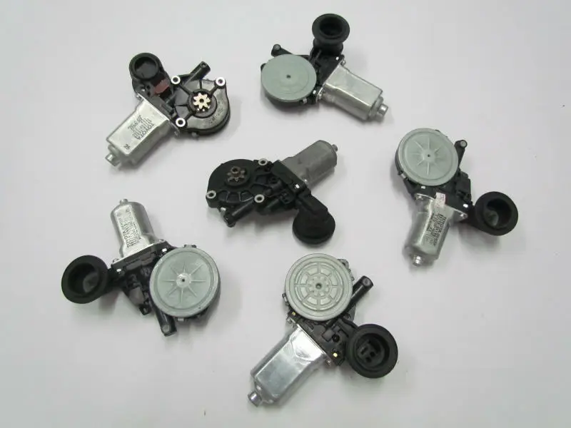 high torque power window motor window regulator motor auto window lift motor 12v power window motor electric power window motor brusheswindow lifter motor 85720-50080 85710-06190 85710-0d040 .jpg