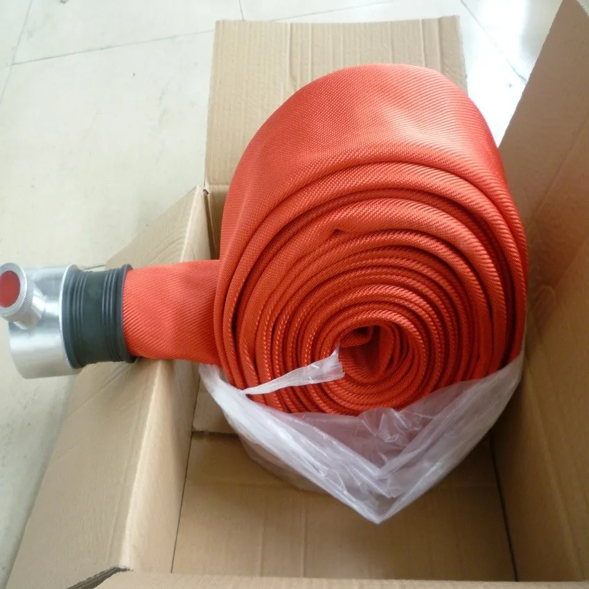 红色帆布消防软管