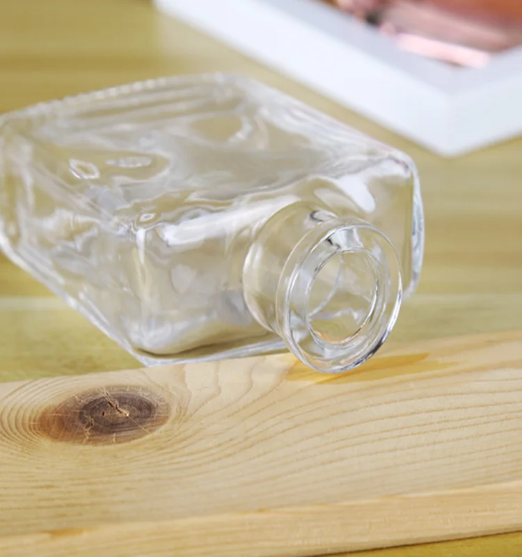 200ml 375ml 500ml 750ml 1000ml Vodka Glass Bottle With Cork Lid,Cork