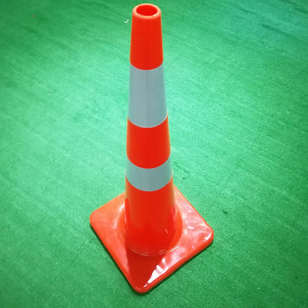 90cm 4.5kg New Zealand Narrow Pvc Traffic Cone - Buy New Zealand Cone ...