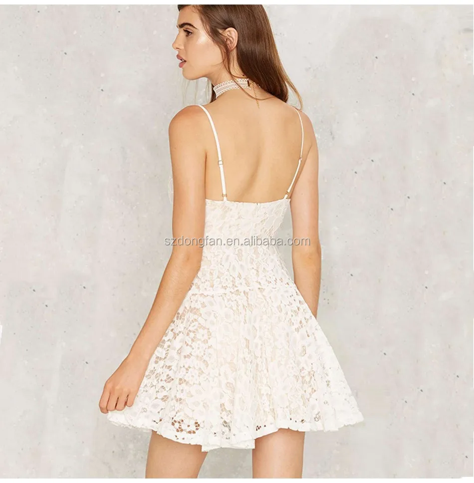 mini robe blanche courte