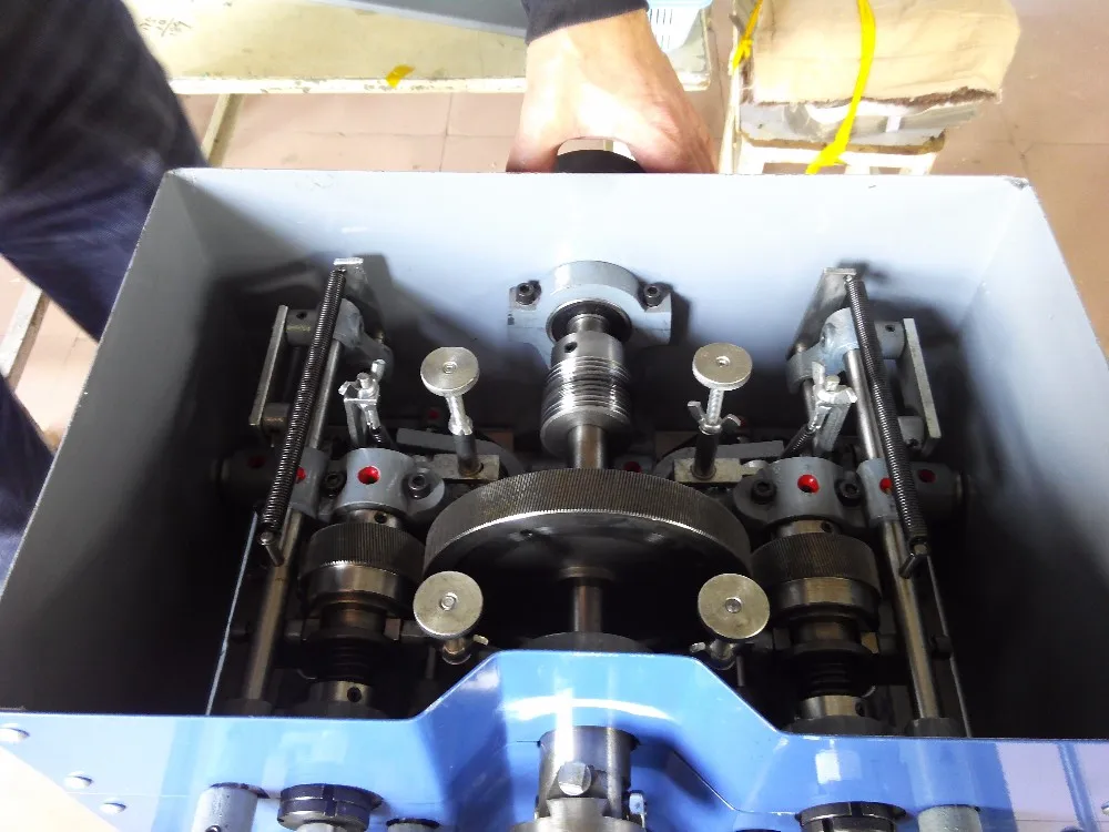 Two Spindle Cocoon Bobbin Winder Machine,High Speed Cone To Hank Winder