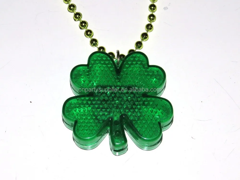 St Patricks Day Light Up Green Shamrock Necklace Buy Flashing Christmas Light Necklace 9265