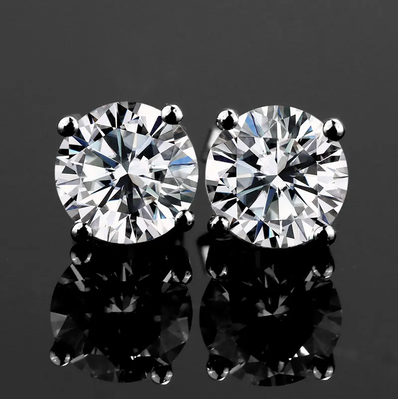 Fashion 4 Claws 1ct 14 Carat Solid Gold Stud Moissanite Earrings