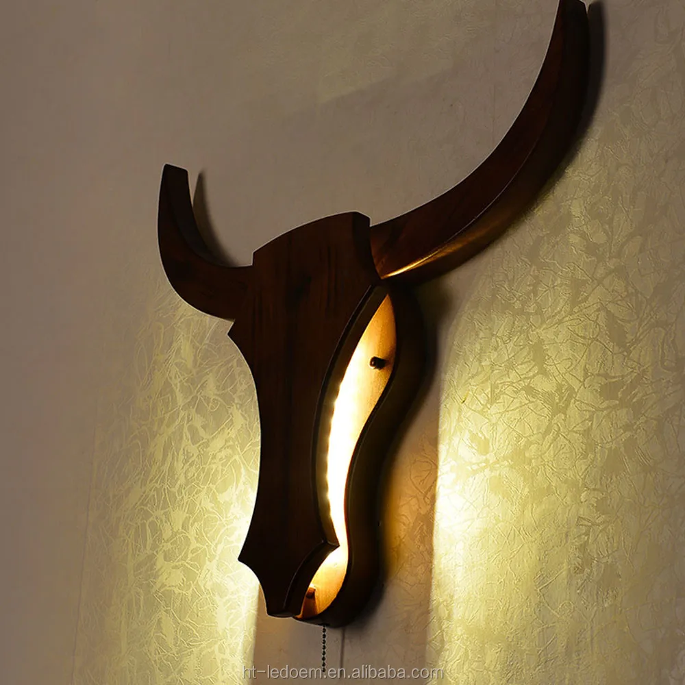 Декоративный светильник на стену