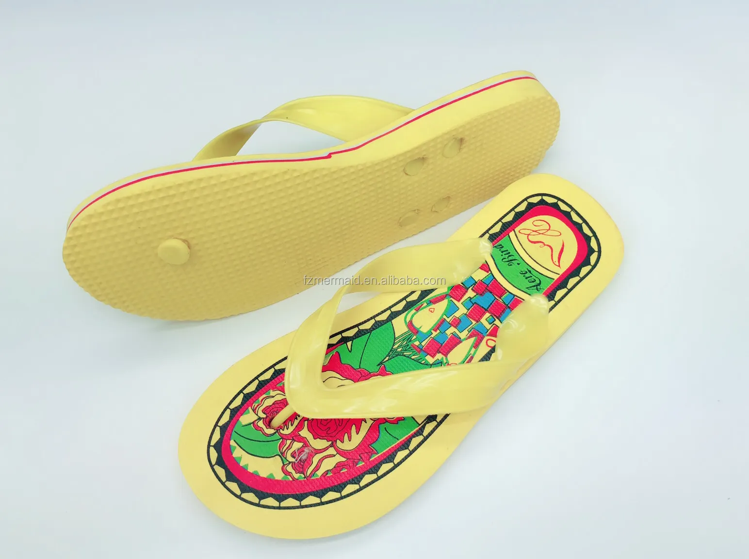 Africa Hot Sales Fuzhou Factory Wholesales PE Outdoor Fashion High Quality Plastic Slipper Naked Slipper Footwearbmen Shoes