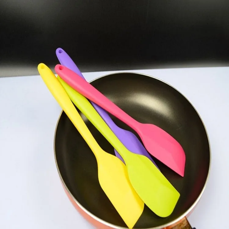 custom spatula with logo