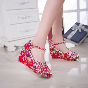 ethnic peep toe heels