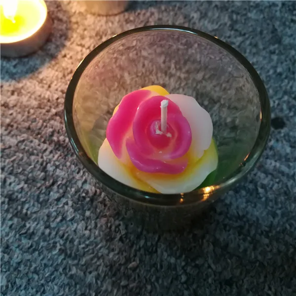 Manufacturer scented decorative flower shaped multi colored bulk candles