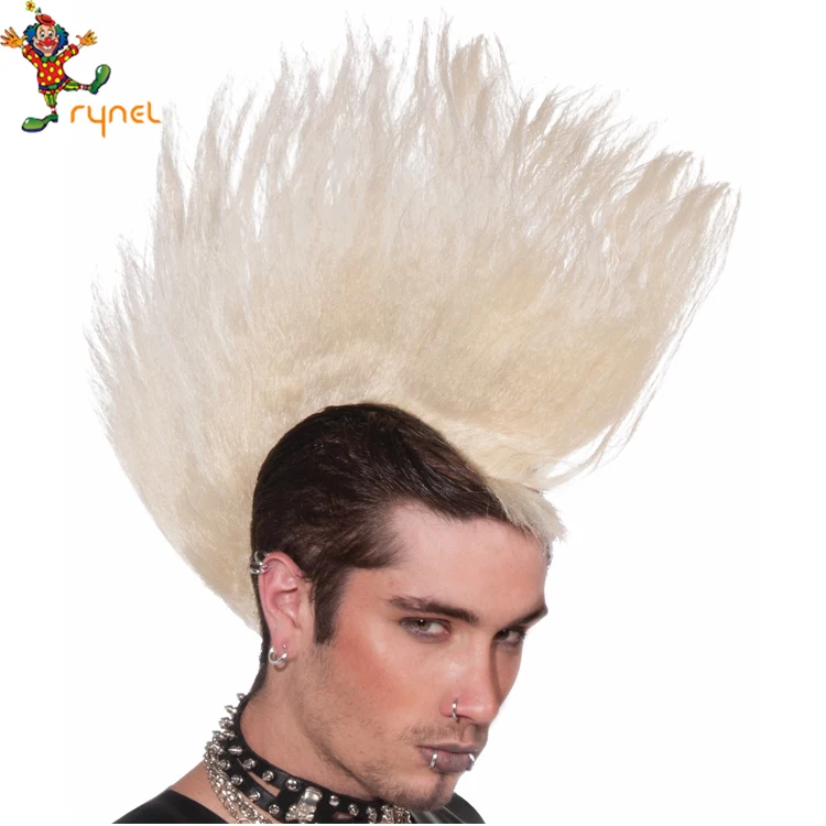Kiểu tóc Mohawk chắc chắn là lựa chọn không thể sai cho các chàng trai yêu thích phong cách thời trang đậm chất underground. Nhanh chóng click vào hình ảnh để xem ngay!