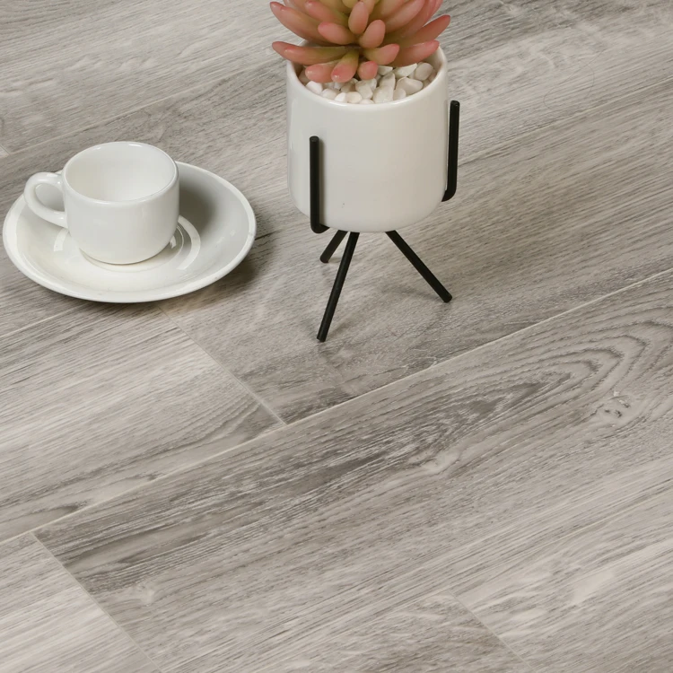 Scratchresistant Silver Grey Engineered Oak Wood Flooring Parkett