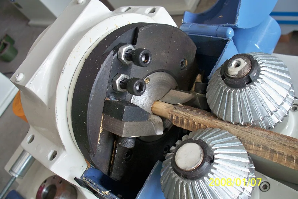 Wood Round Pole Planer Machine MW9080 - High Productivity