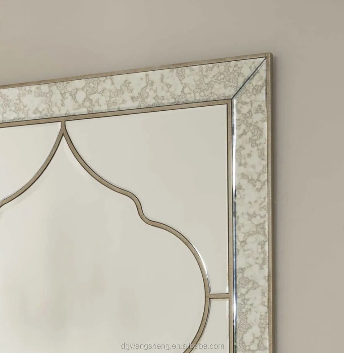 Art Antique Classic Square Charming Decorative Wall Mirror - Buy Square