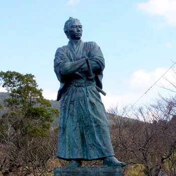 outdoor samurai statue