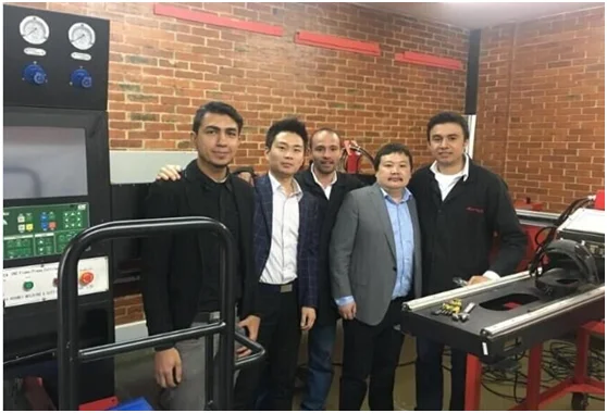 HK-8SS-W Magnetic Swing type Vertical Welding Automatic Tractor