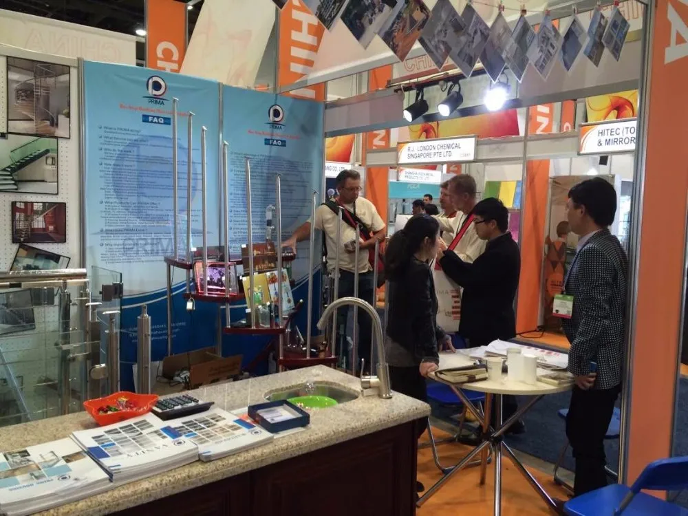 Dalam Ruangan Kantor Partisi Divider Dinding Partisi Kaca 